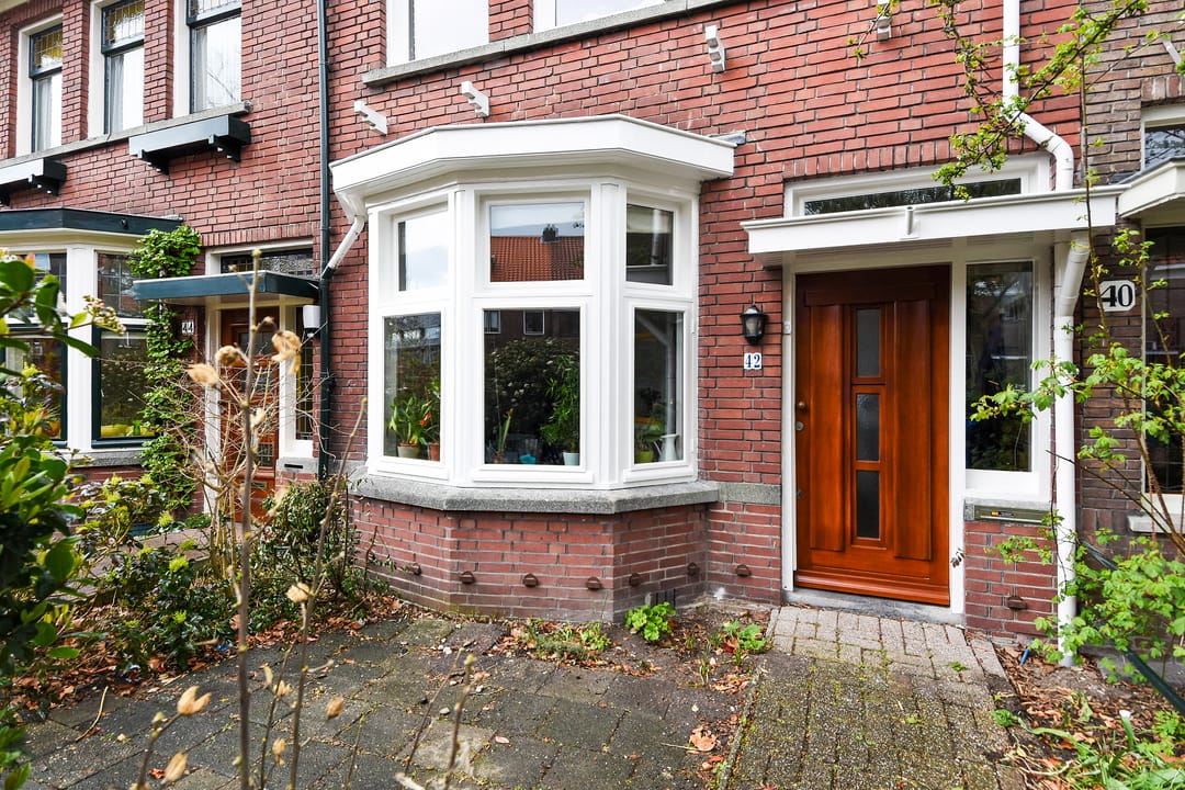 Characterful 1930s Terraced House with Five Bedrooms in Delft — 38