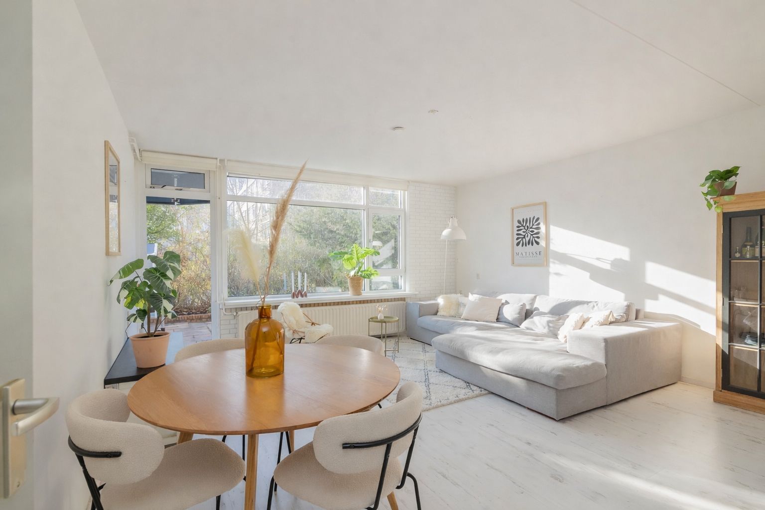 Photo 6 of Midscheeps 122