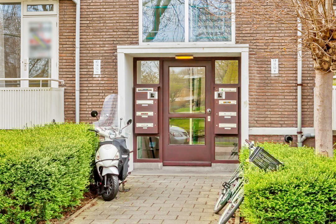 Foto 32 van van Leeuwenstraat 13