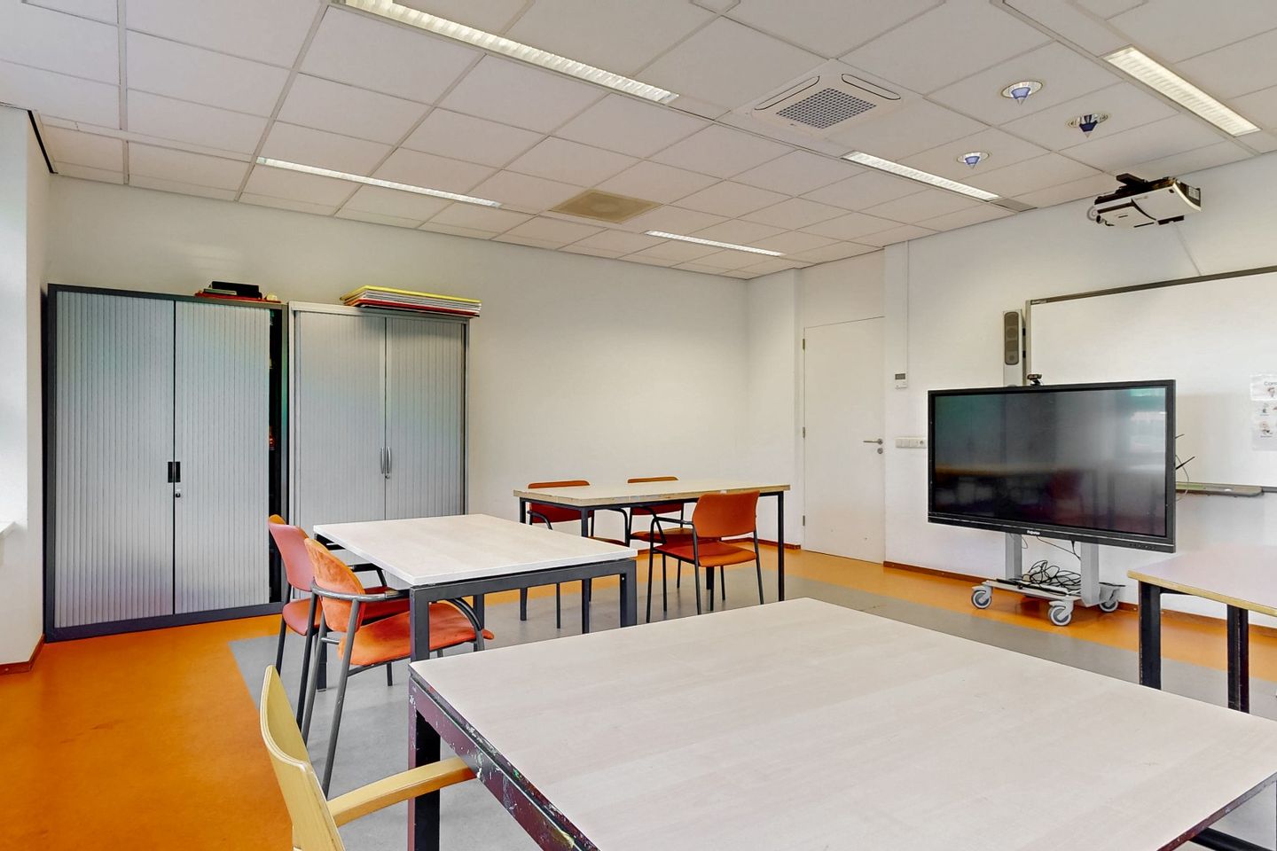 Bekijk foto 3 van Markt 3-B