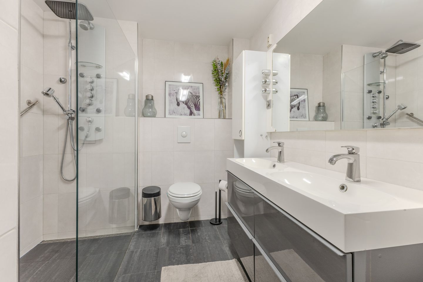 Photo 25 of Meervlietstraat 119