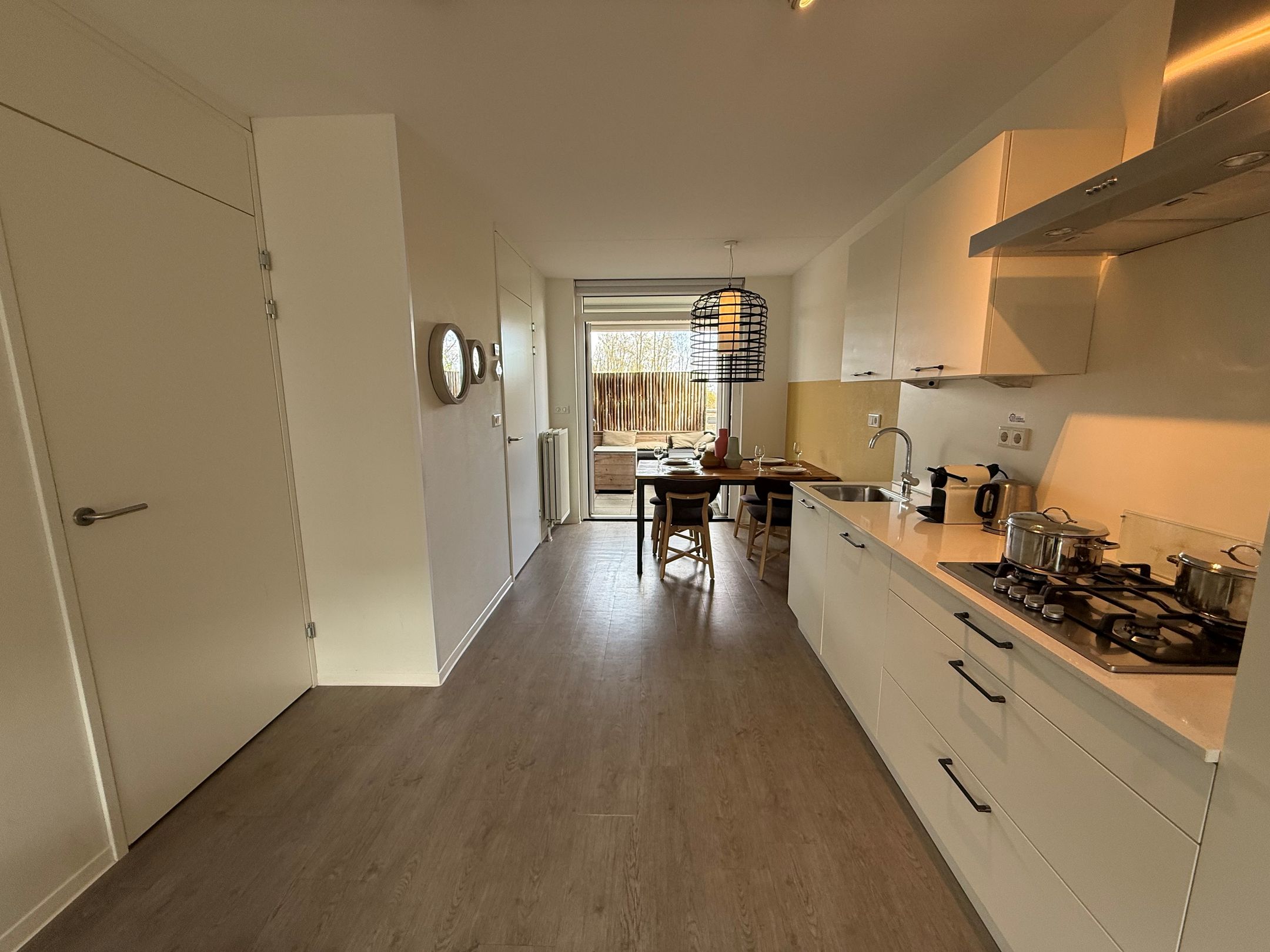 Photo 18 of Het Wilhelmus 1-B14