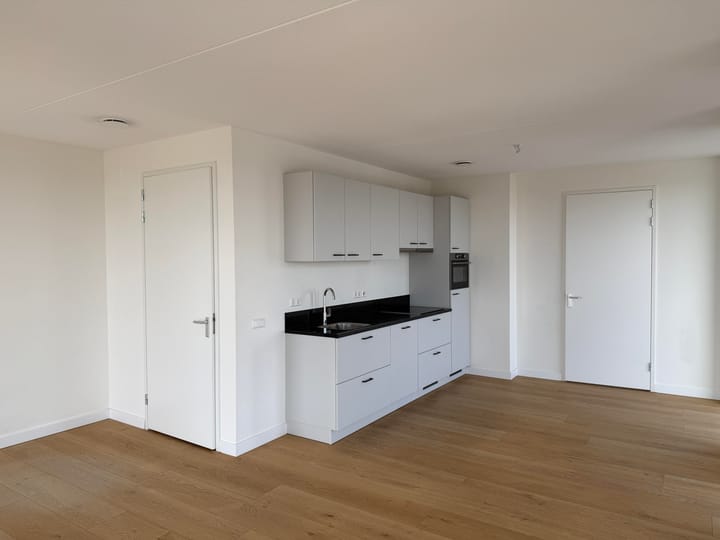 Photo 2 of Bijlmerplein 858-T1