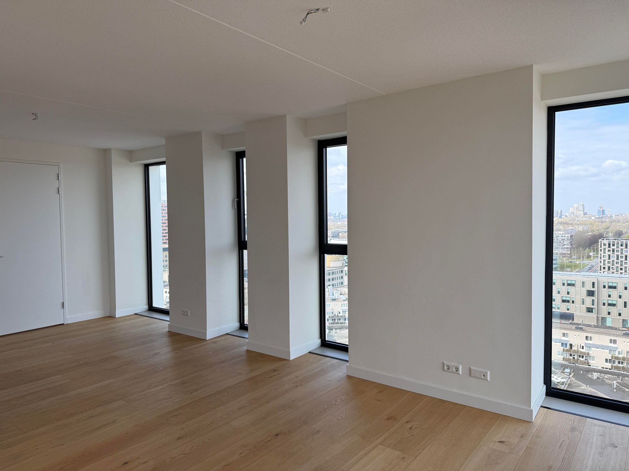 Foto 6 van Bijlmerplein 858-T1