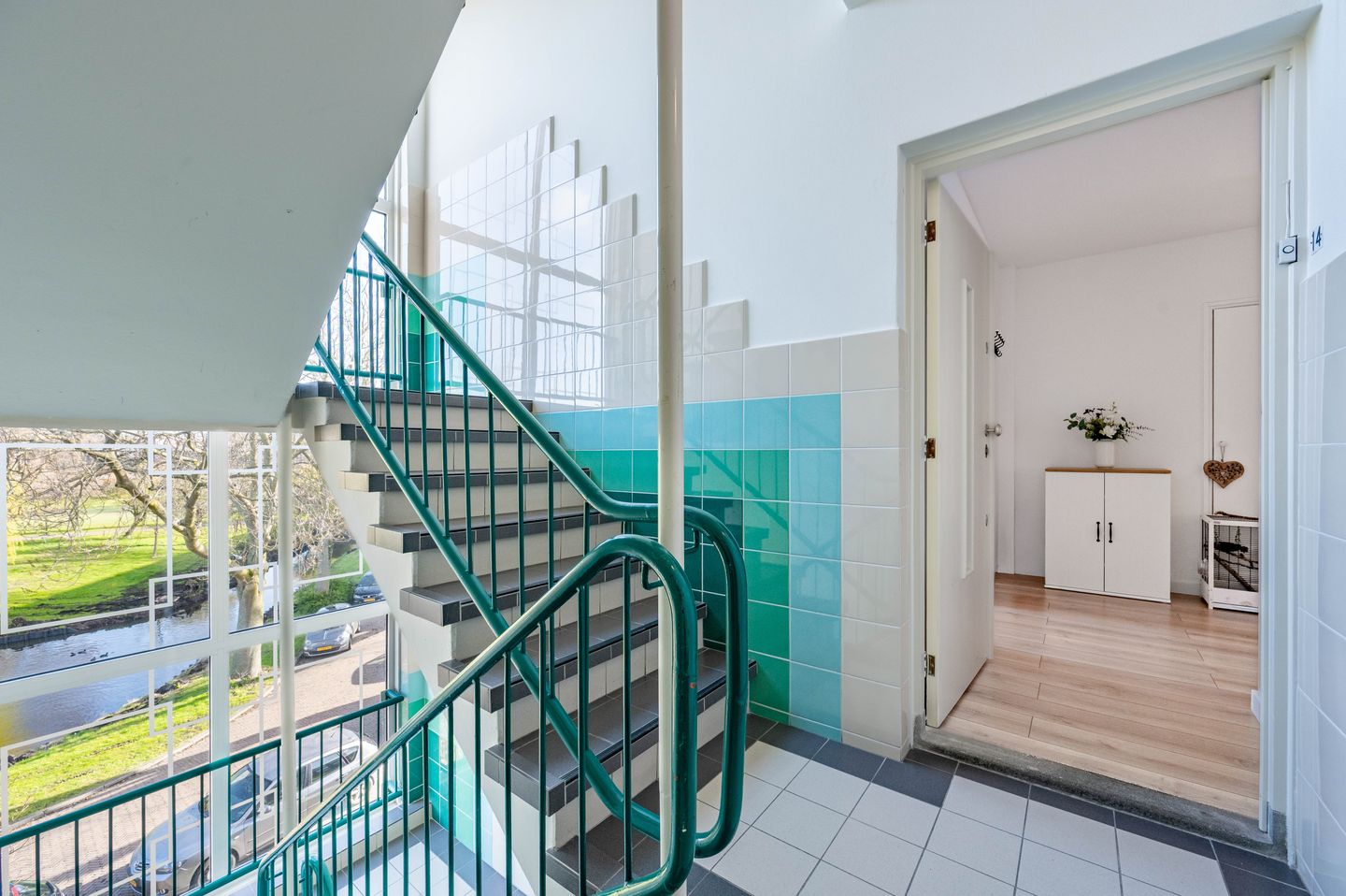 Photo 4 of van Leeuwenstraat 14