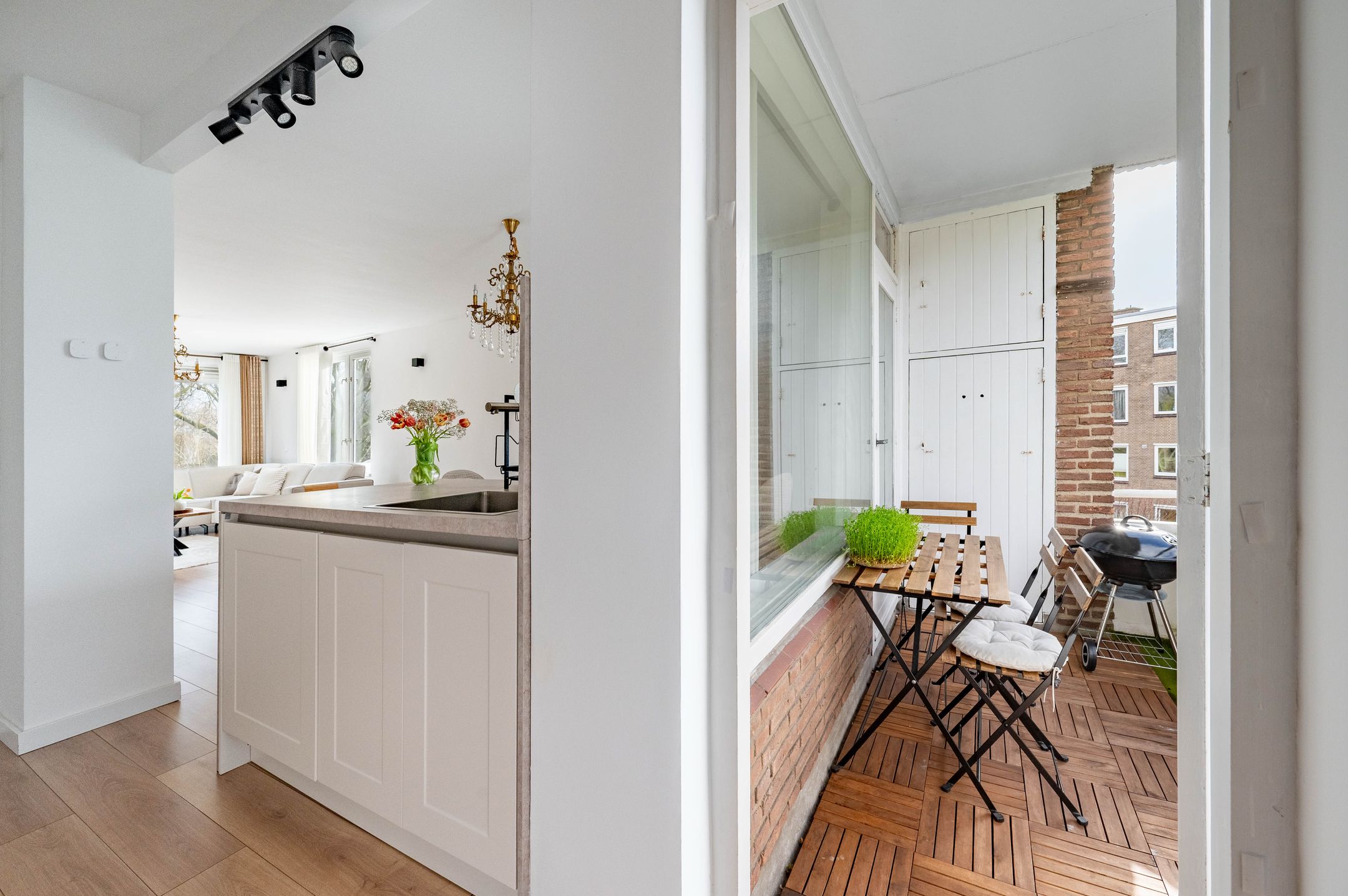 Photo 3 of van Leeuwenstraat 14