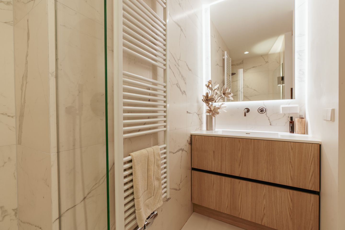 Modern Luxury Penthouse with Panoramic Views and Spacious Terrace in Amstelveen City Center — 29