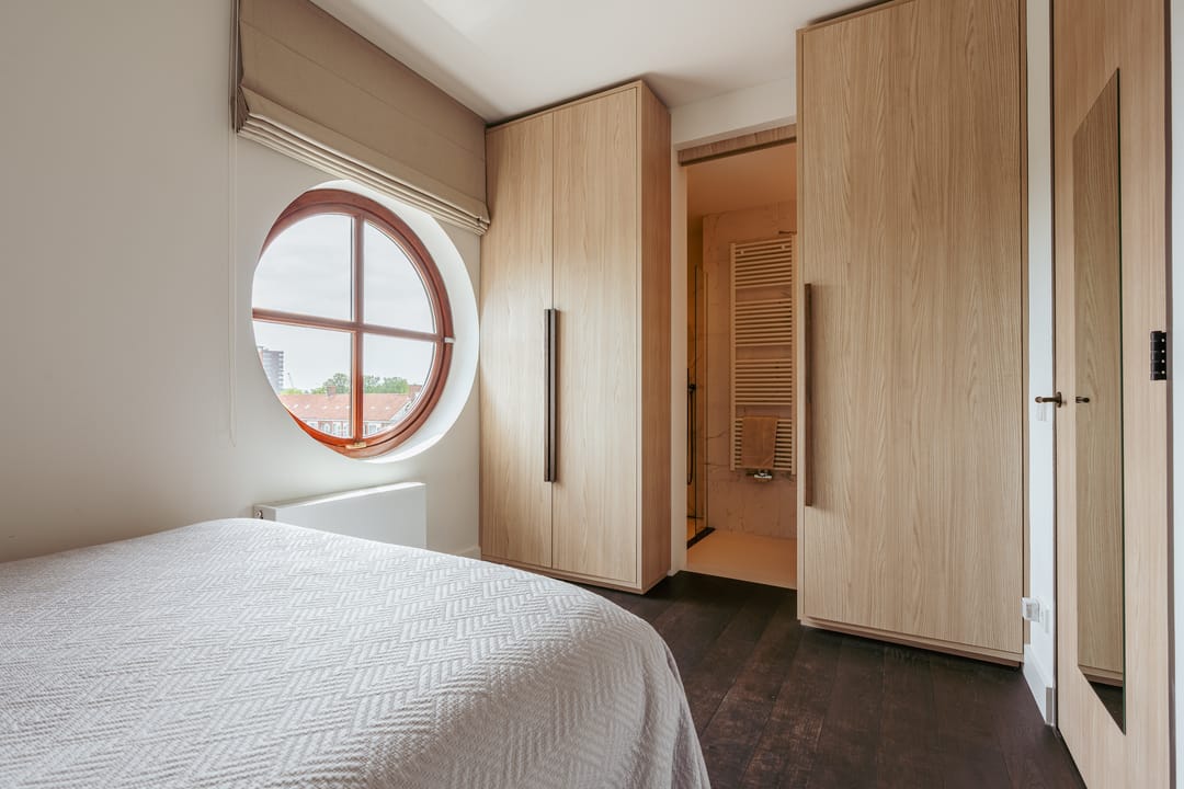 Modern Luxury Penthouse with Panoramic Views and Spacious Terrace in Amstelveen City Center — 28