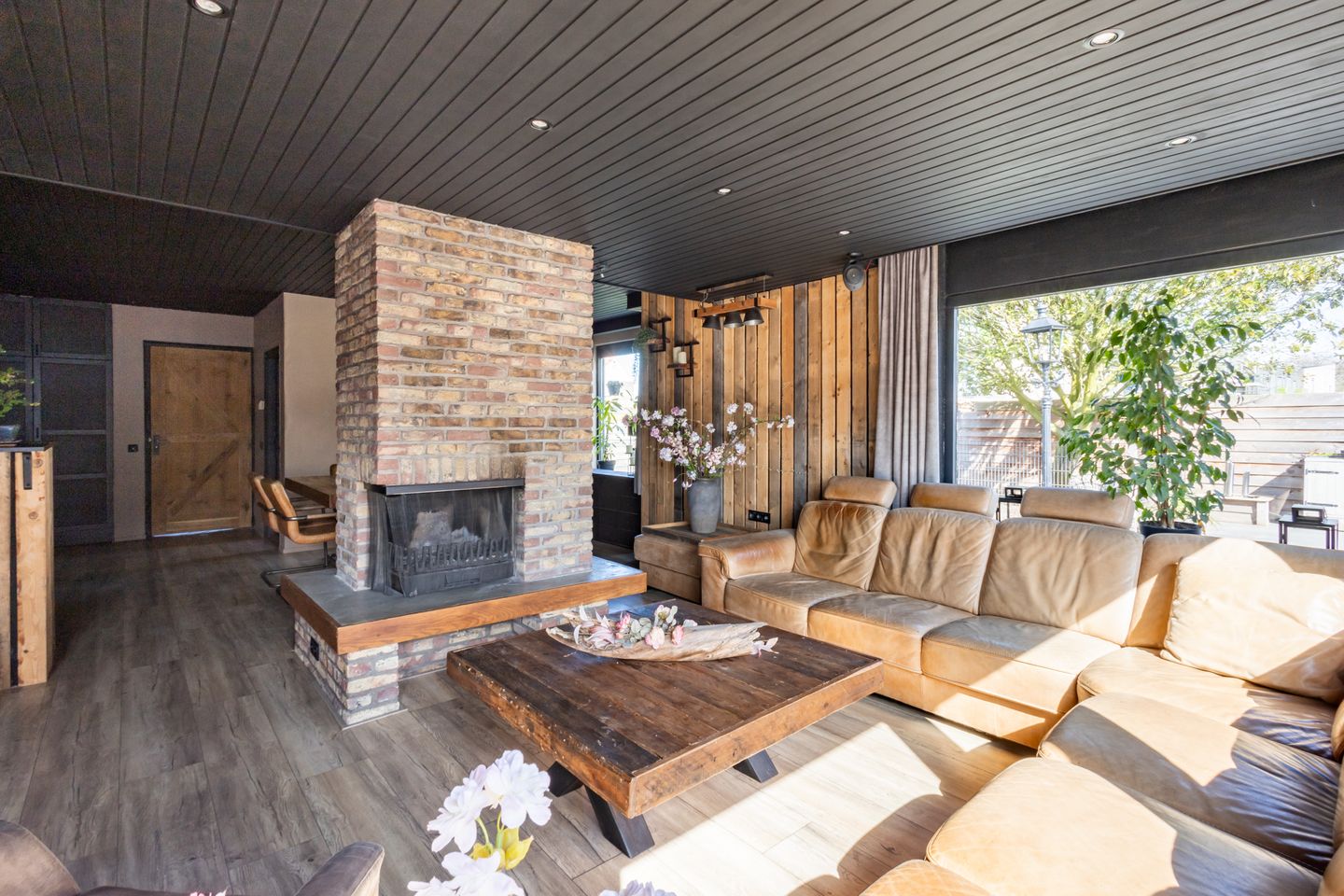 Photo 10 of Axelsestraat 167