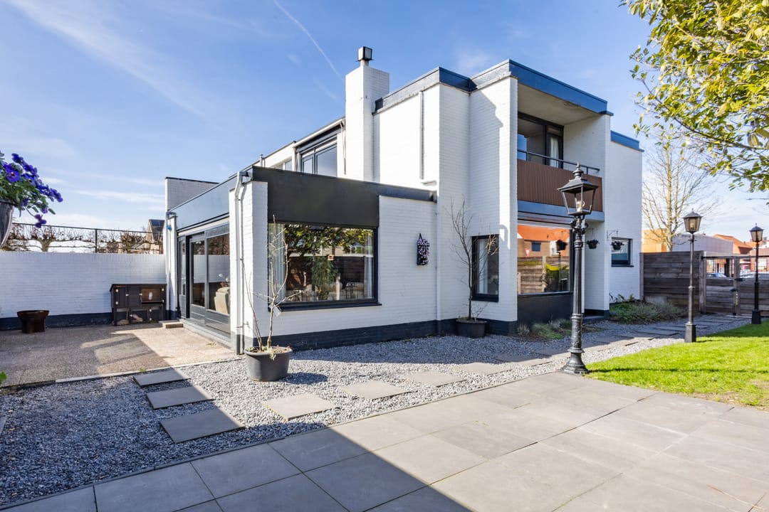 Photo 37 of Axelsestraat 167