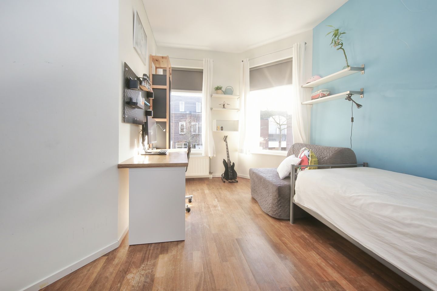 Spacious Corner Family Home with 5 Bedrooms and Energy Label A in Haarlem's Bomenbuurt — 32