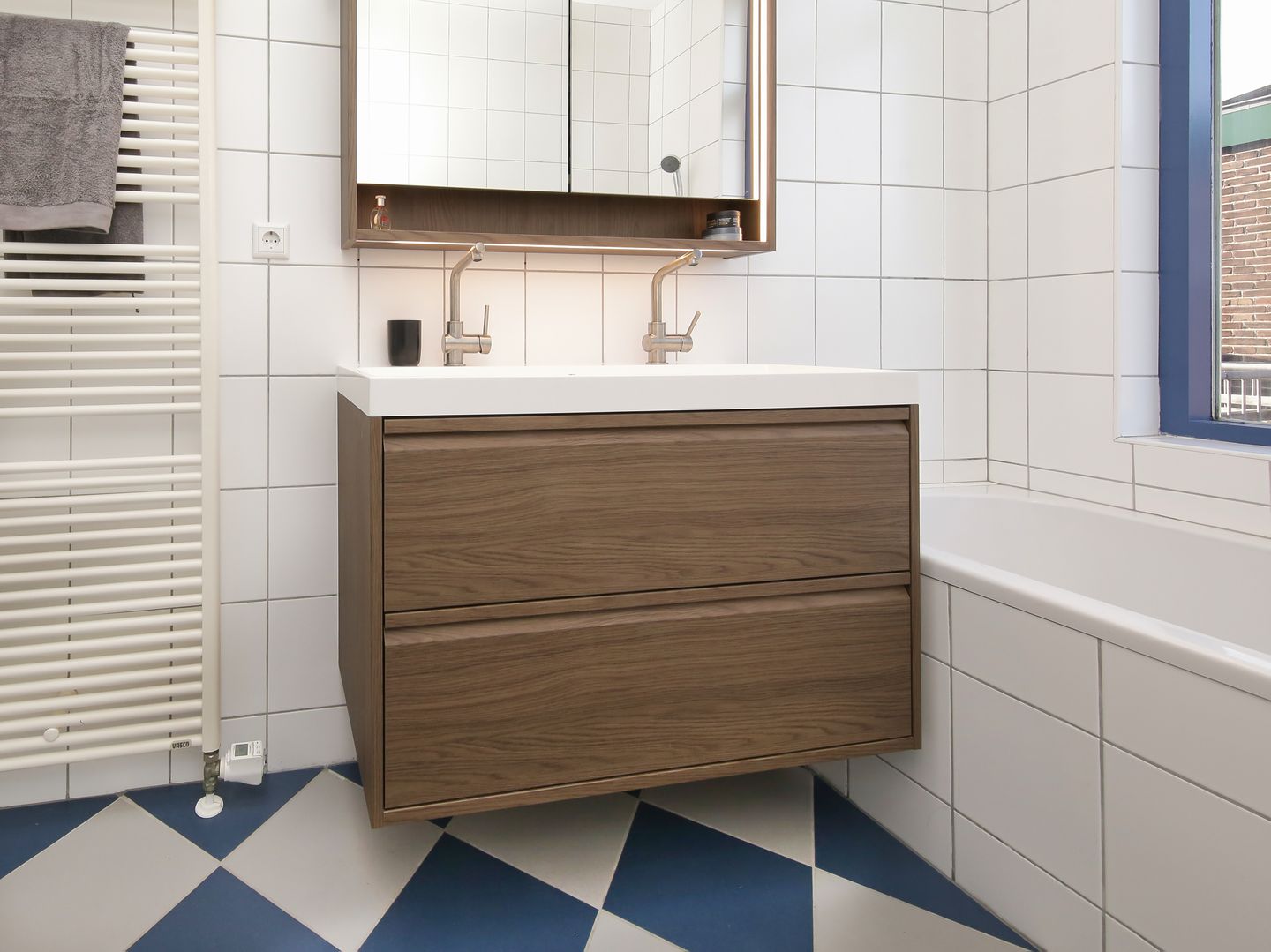 Spacious Corner Family Home with 5 Bedrooms and Energy Label A in Haarlem's Bomenbuurt — 37