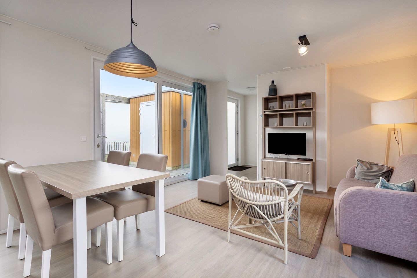 Foto 10 van Nieuwesluisweg 1-A611