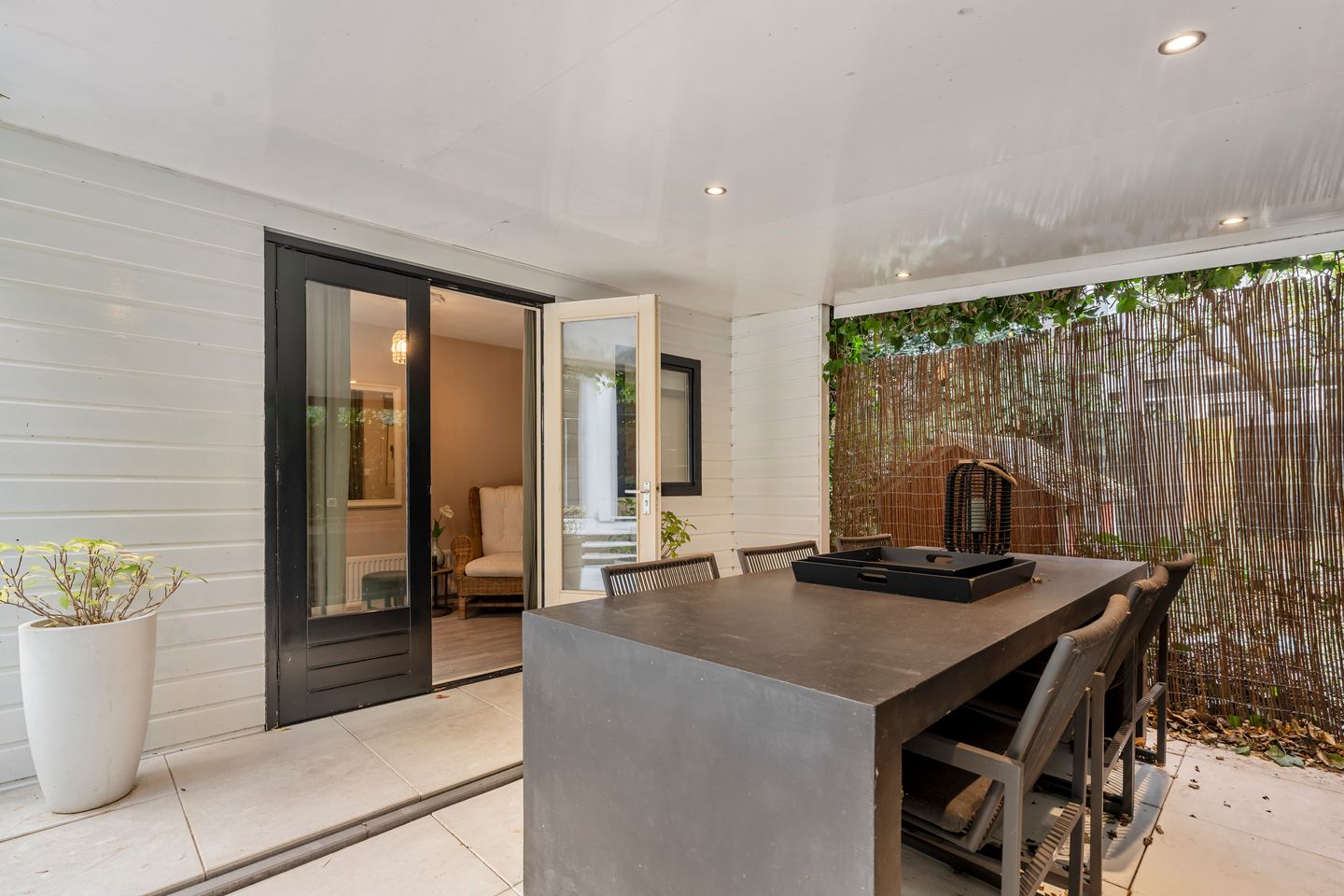 Elegant ground-floor apartment with south-facing garden in Oud-Zuid — 14