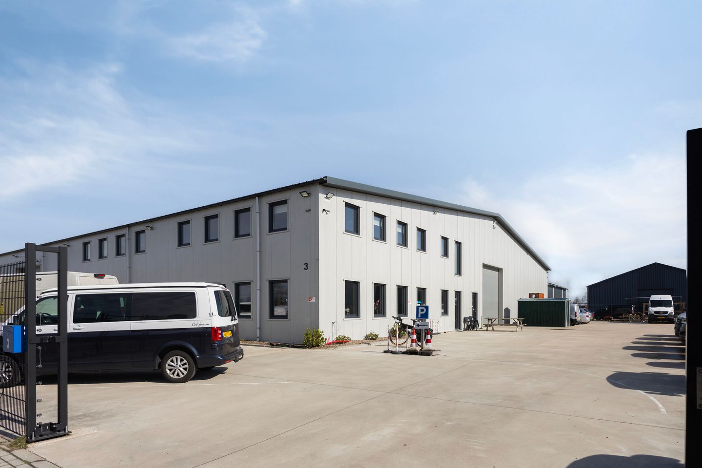 Bekijk foto 2 van Kobaltstraat 3