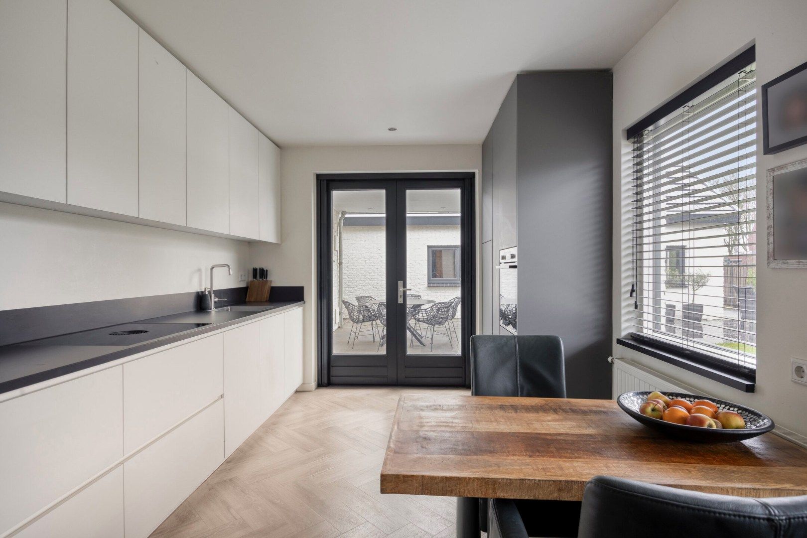 House in Den Helder - More