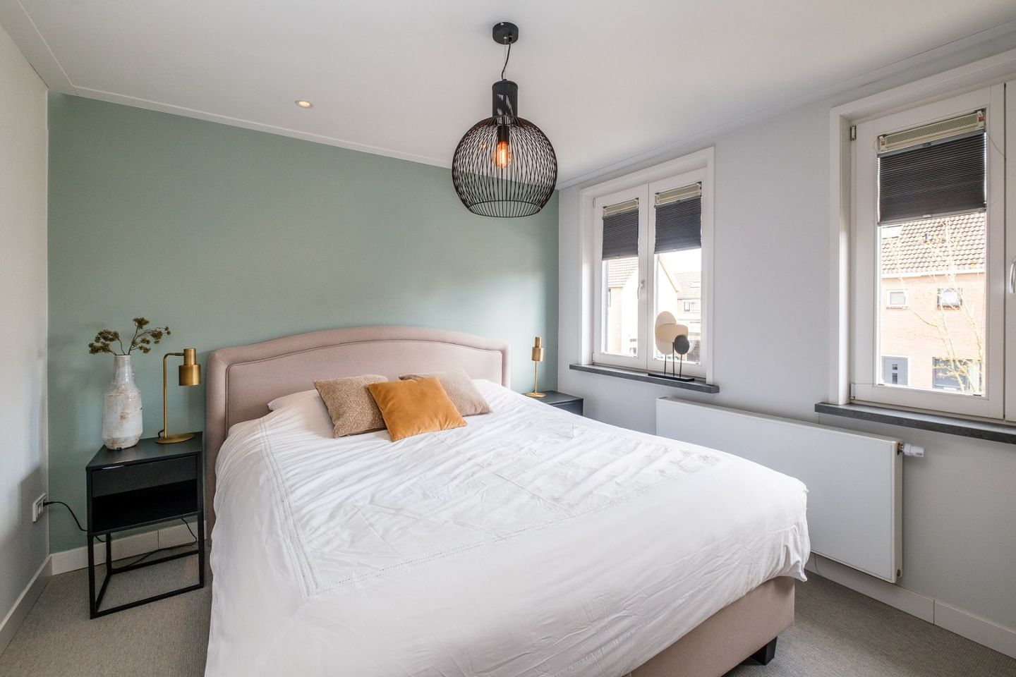 Fully Renovated Corner Home with Garage and Five Bedrooms in IJsselmuiden Center — 18
