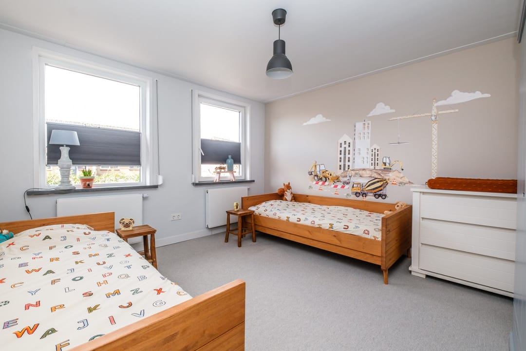 Fully Renovated Corner Home with Garage and Five Bedrooms in IJsselmuiden Center — 20