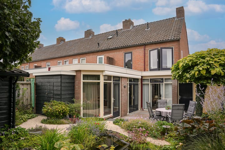 Photo 2 of Irenestraat 13