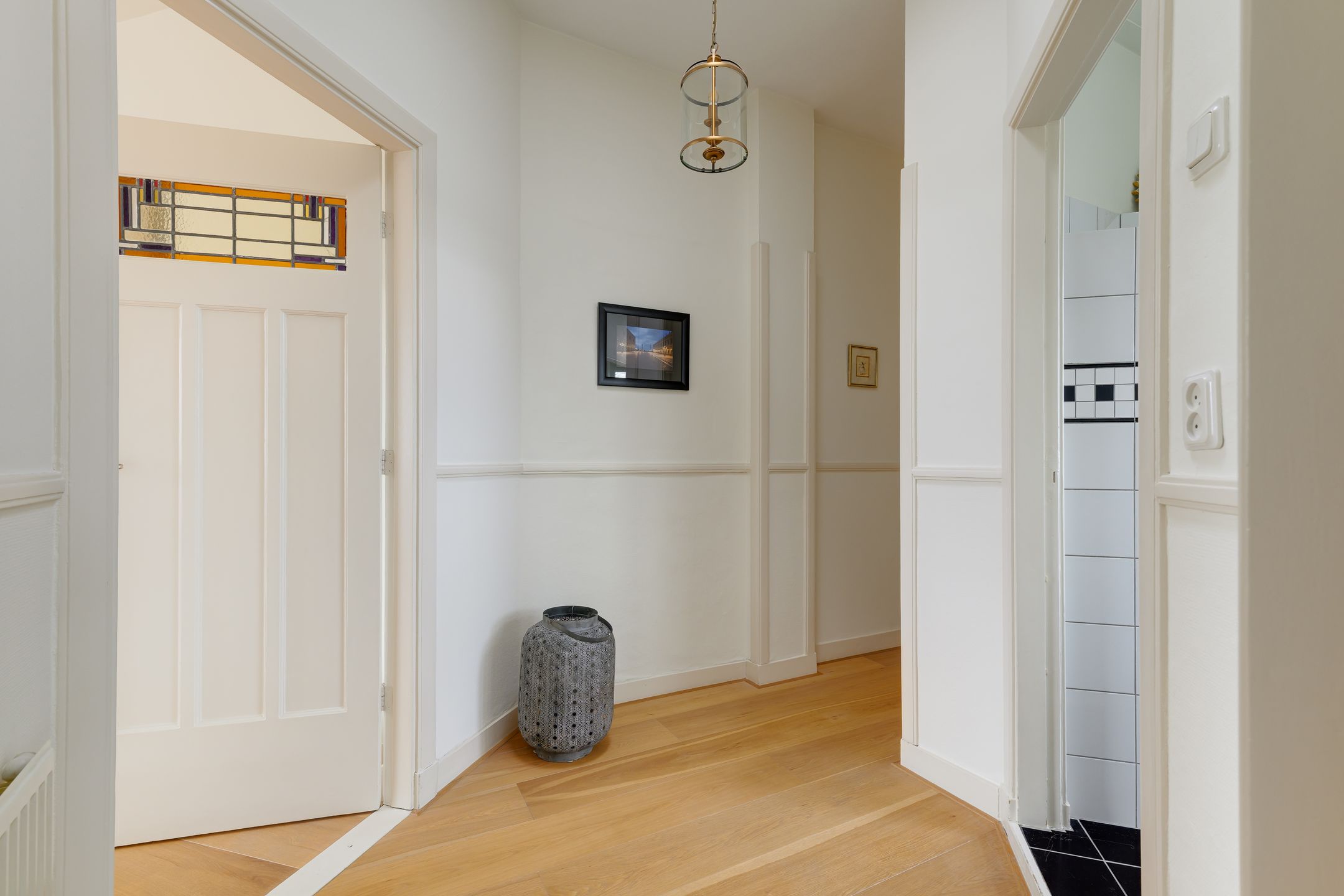 Renovated Apartment with Three Bedrooms and City Views in Bezuidenhout — 21