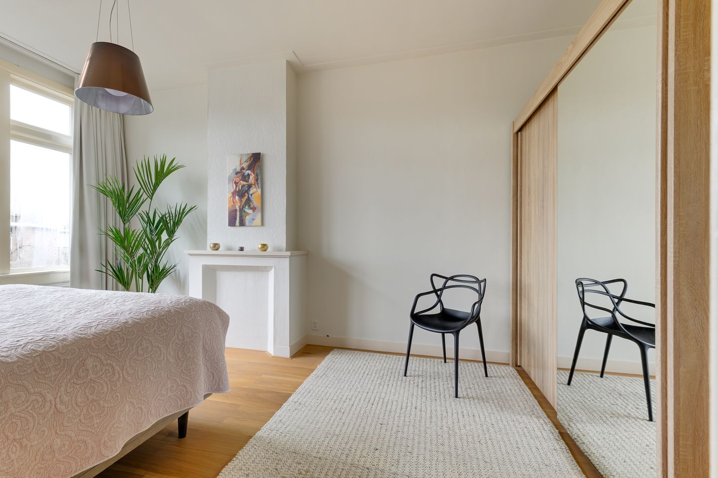 Renovated Apartment with Three Bedrooms and City Views in Bezuidenhout — 19