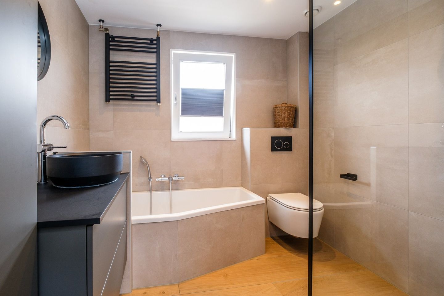Fully Renovated Corner Home with Garage and Five Bedrooms in IJsselmuiden Center — 23
