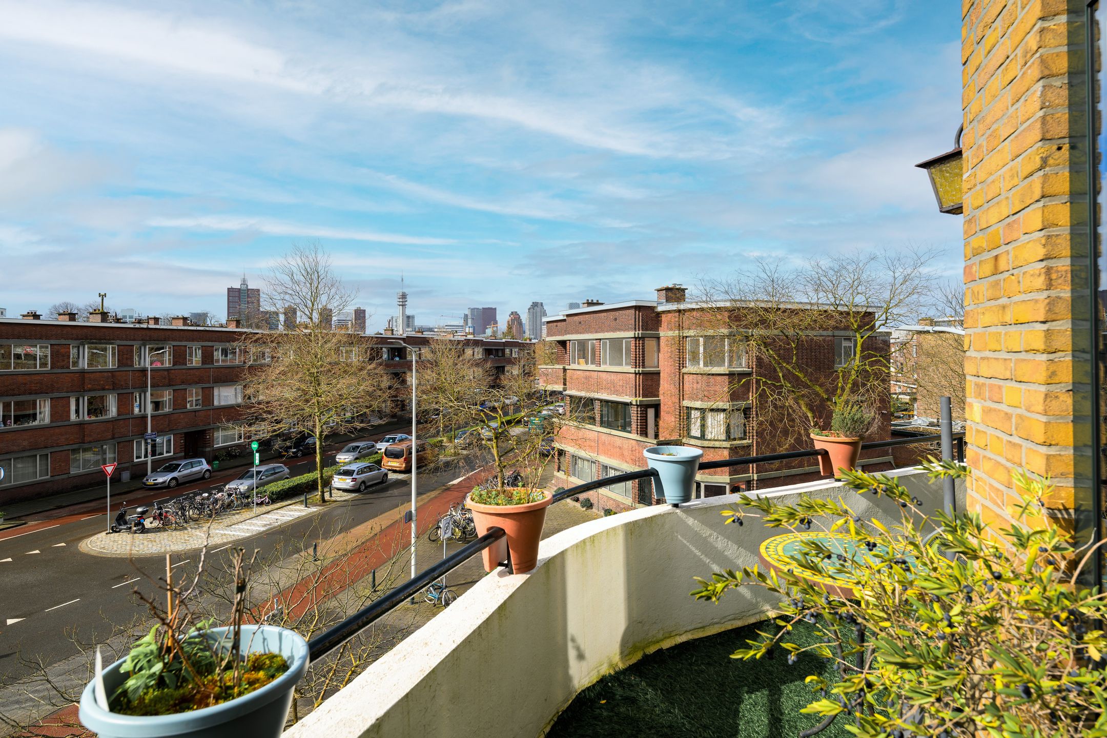 Renovated Apartment with Three Bedrooms and City Views in Bezuidenhout — 24