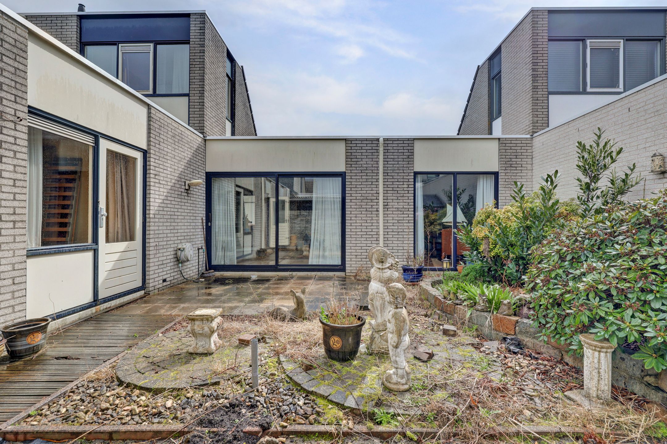 Life-cycle suitable corner home with sunny south-facing garden in Schenkel — 12