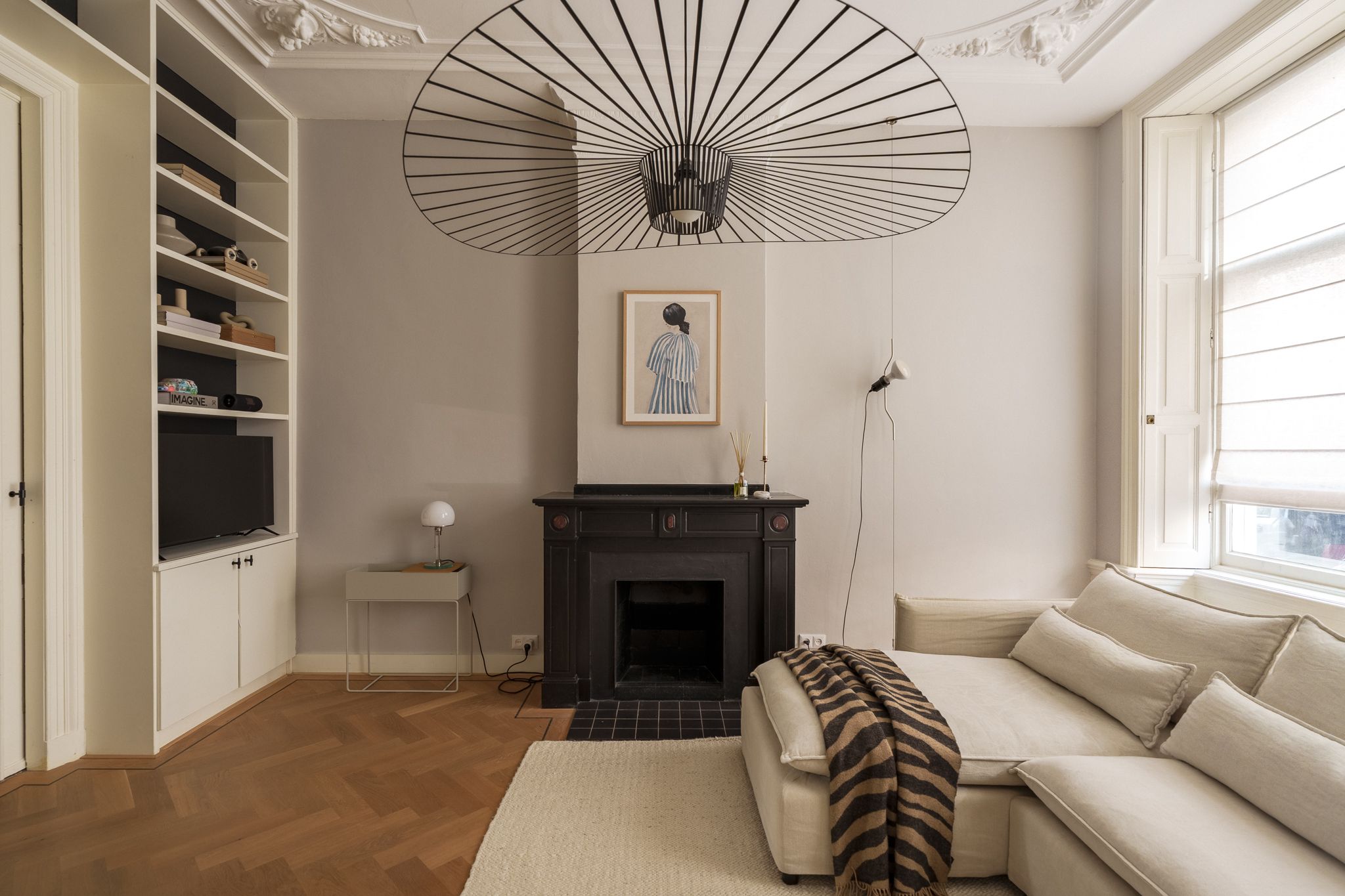 Elegant Parterre Apartment with Direct Access to Sunny Court Park in Duinoord — 12