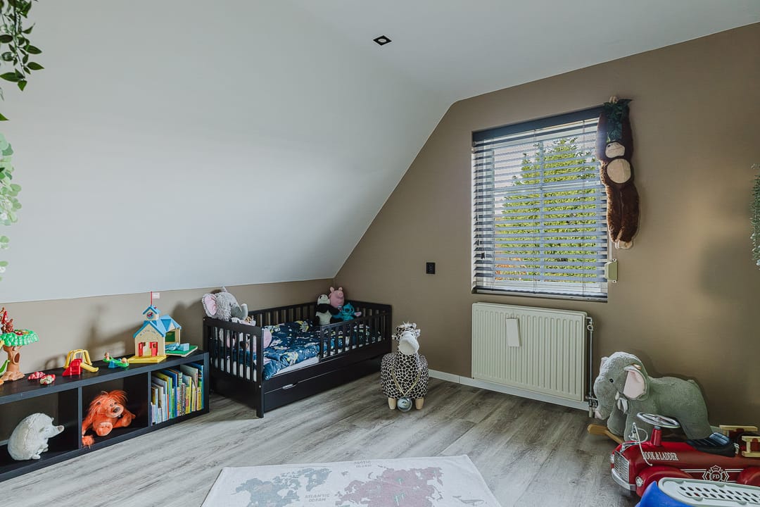 Spacious Detached Family Home with Large Garden in Rucphen — 26