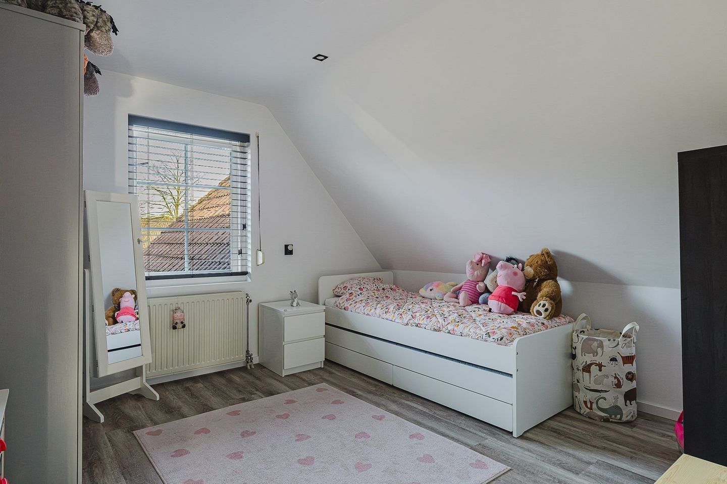 Spacious Detached Family Home with Large Garden in Rucphen — 29
