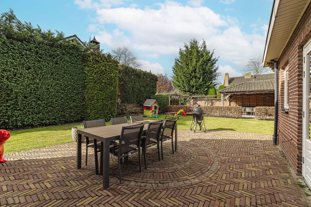 Spacious Detached Family Home with Large Garden in Rucphen — 43