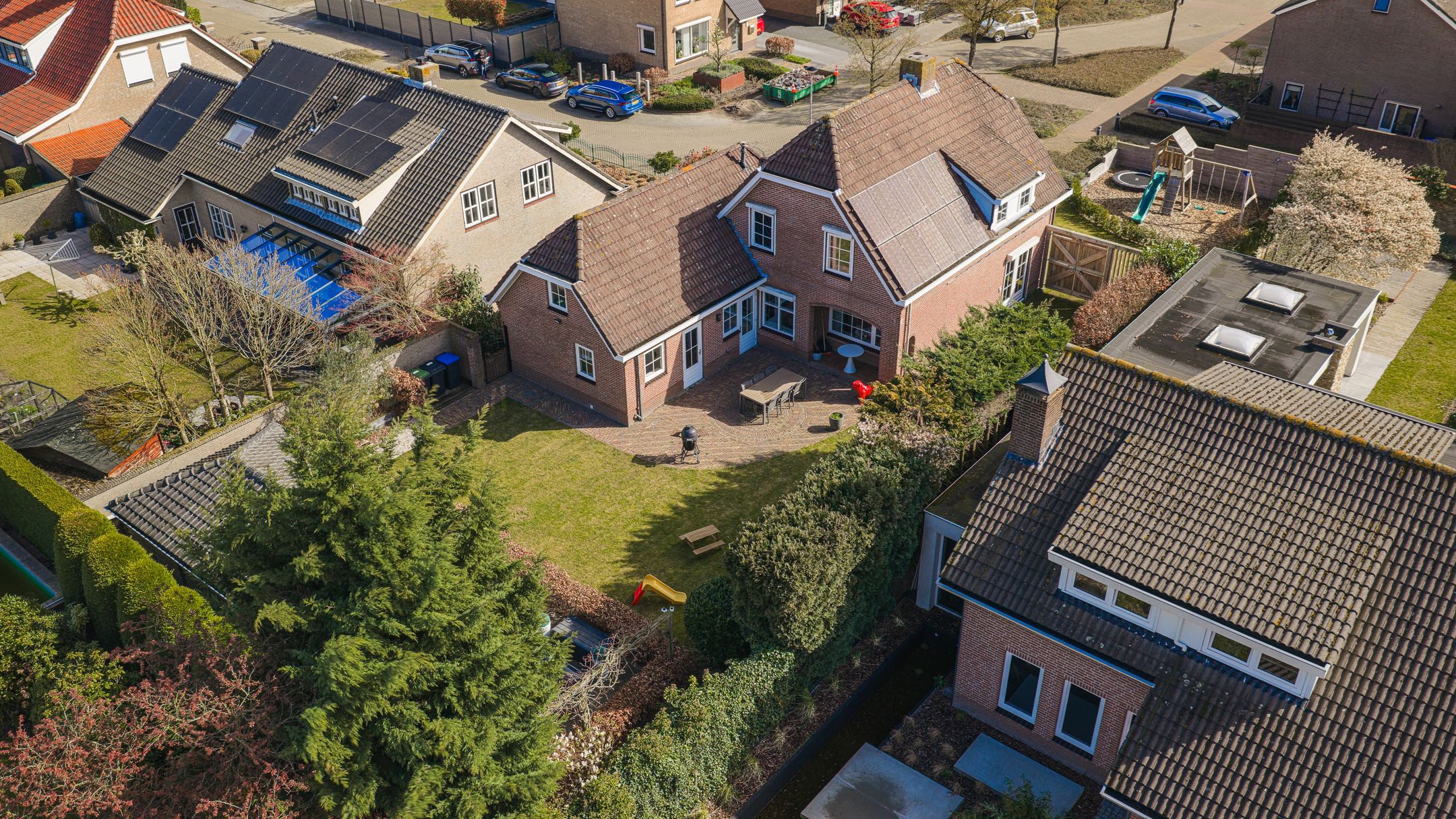 Spacious Detached Family Home with Large Garden in Rucphen — 54
