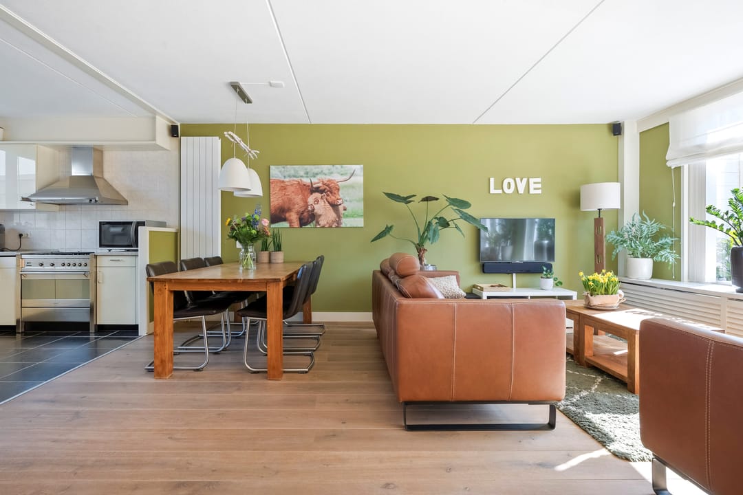 Spacious and Sustainable Family Home with Water Views in Den Helder — 12
