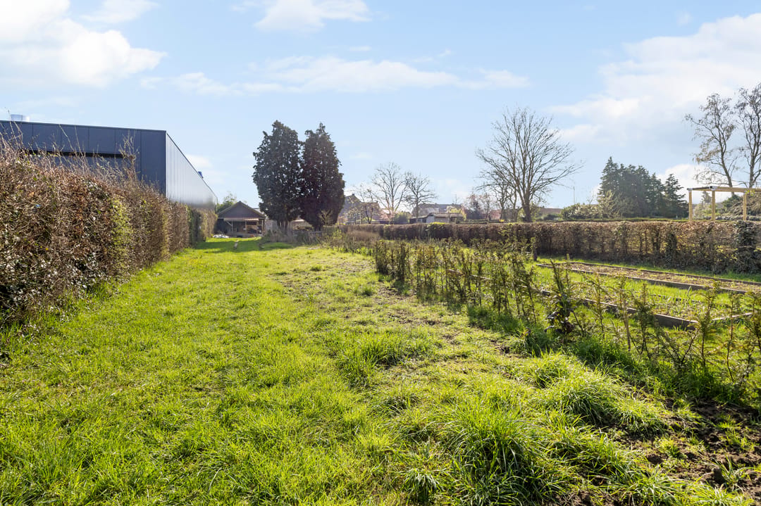 Unique Property with Historic Barn and Spacious Garden in Echt Centre — 18