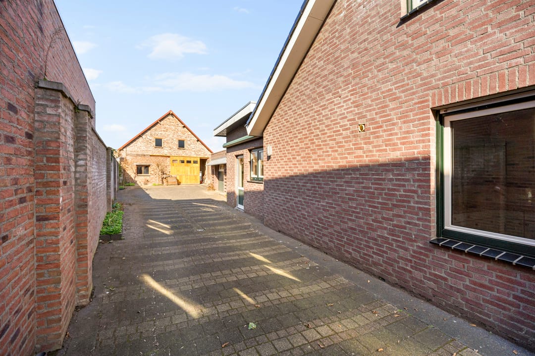 Unique Property with Historic Barn and Spacious Garden in Echt Centre — 21