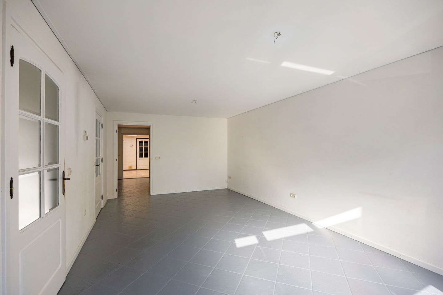 Unique Property with Historic Barn and Spacious Garden in Echt Centre — 24