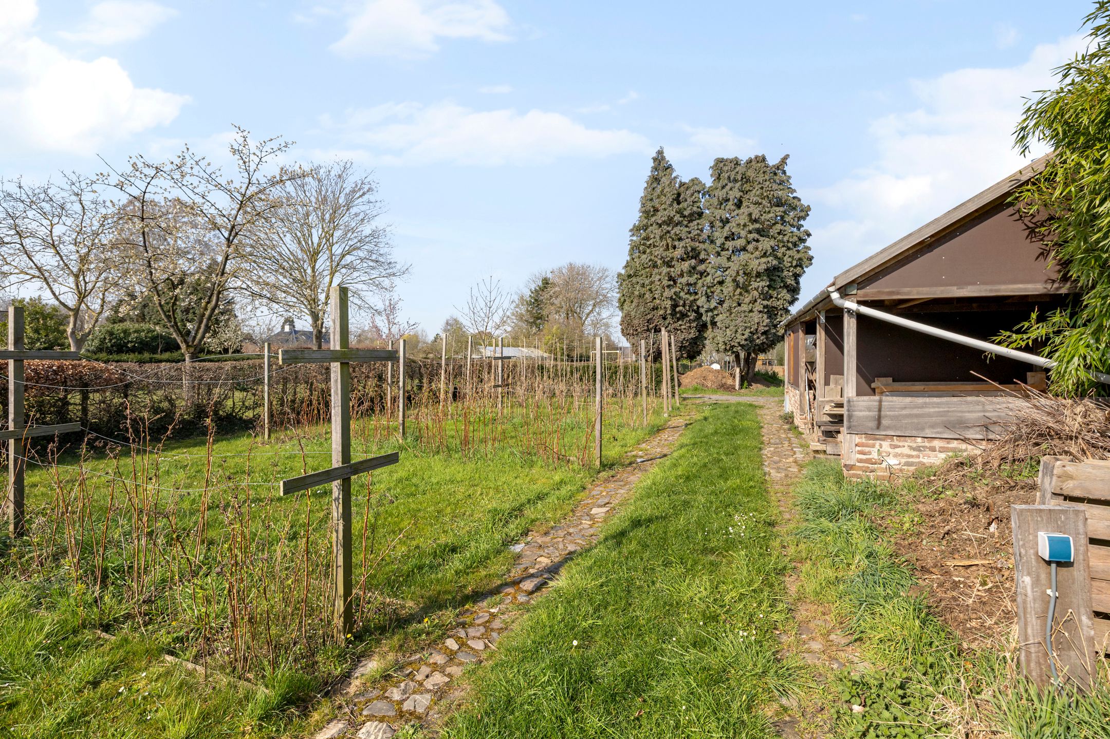 Unique Property with Historic Barn and Spacious Garden in Echt Centre — 13