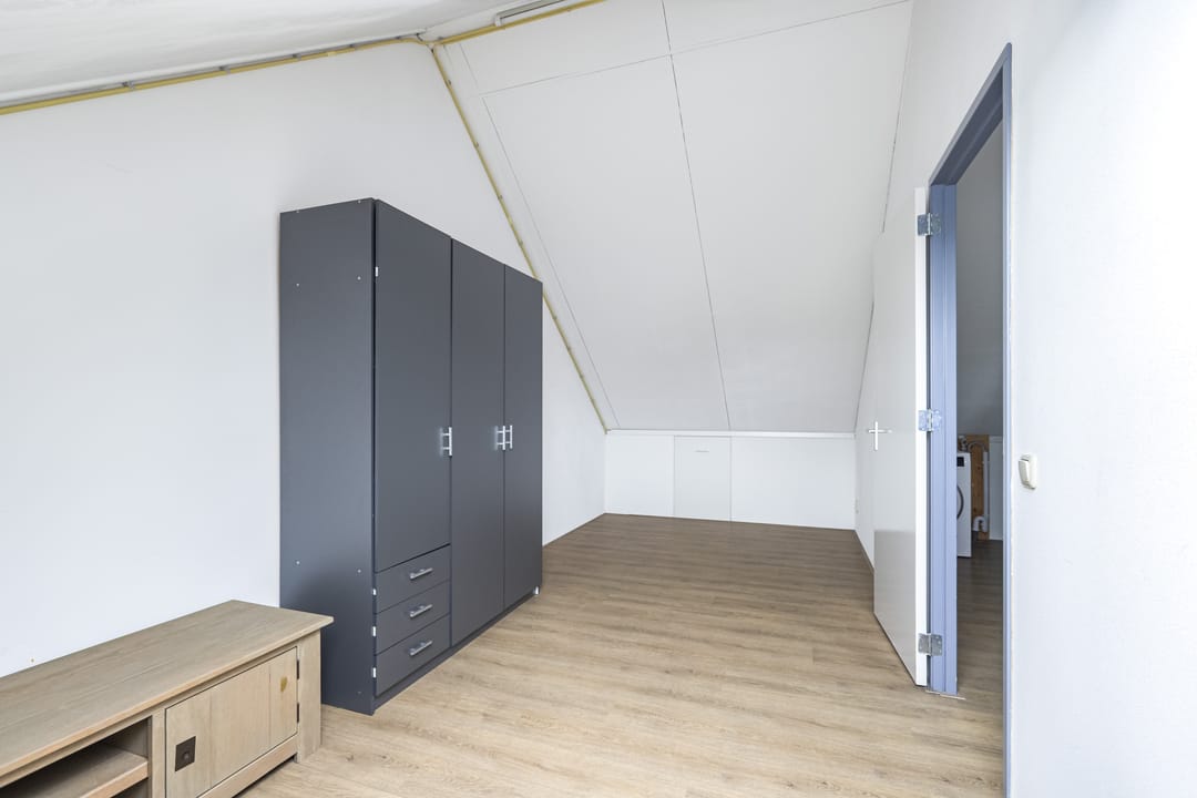 Sustainable family home with 4 bedrooms and sunny south-facing garden in Goirke, Tilburg — 22