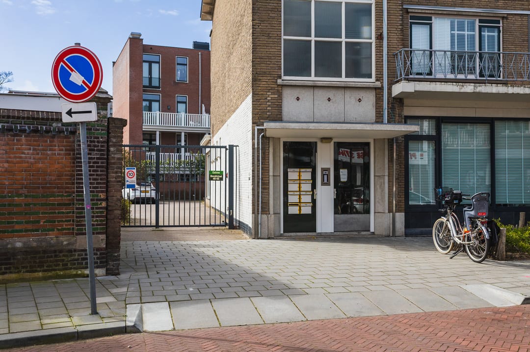 Photo 31 of Obrechtstraat 411