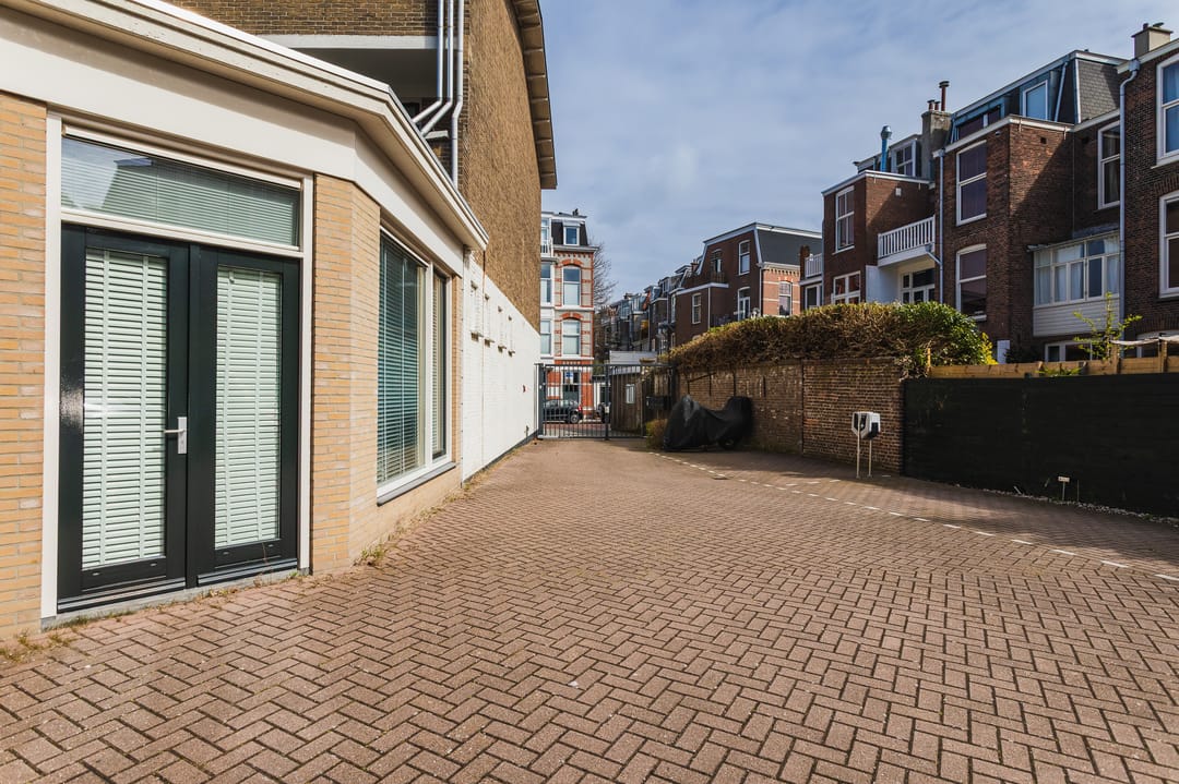 Photo 26 of Obrechtstraat 411