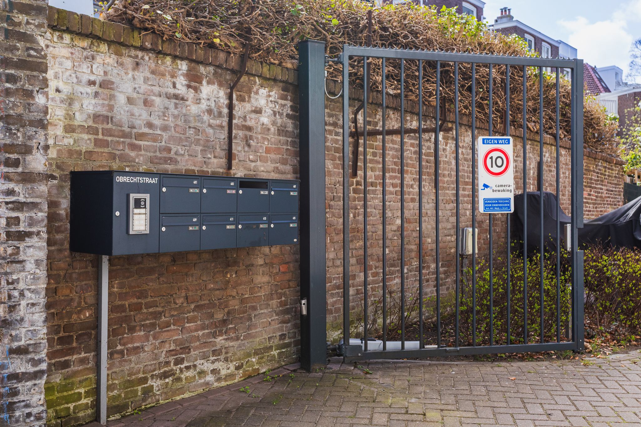 Photo 30 of Obrechtstraat 411