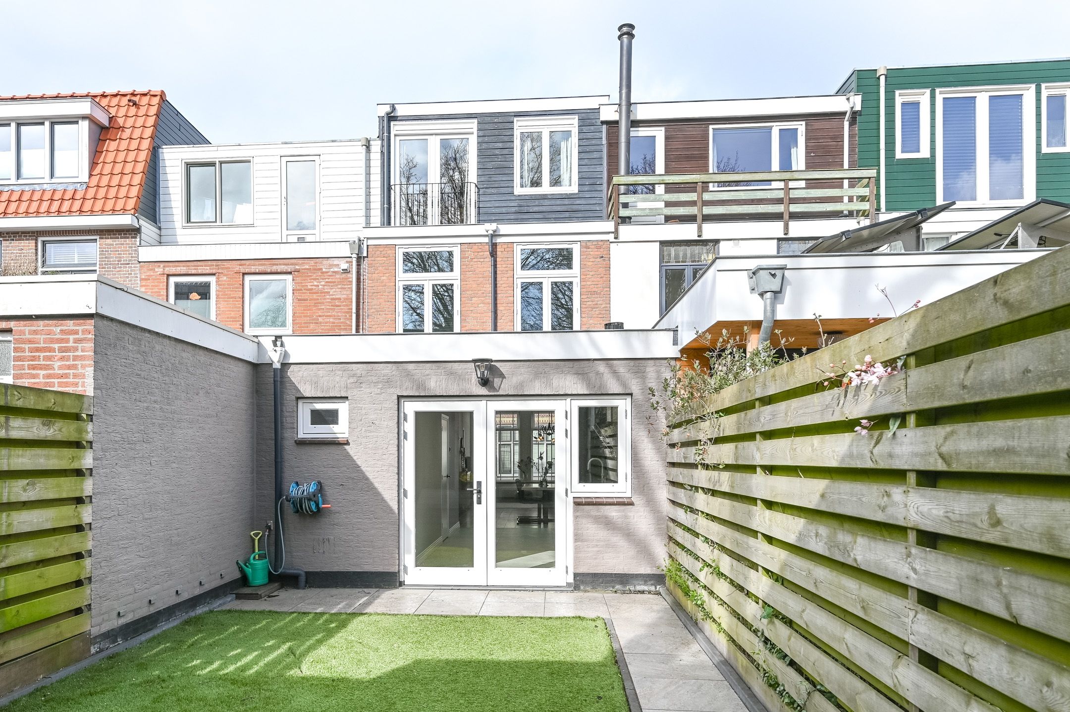 Characterful family home with south-facing garden in Haarlem's Leidsebuurt — 38