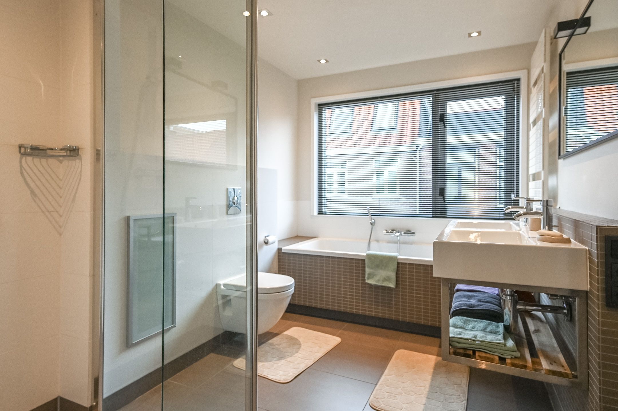 Characterful family home with south-facing garden in Haarlem's Leidsebuurt — 20