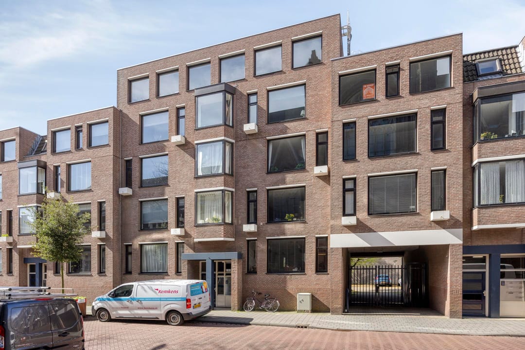 Photo 1 of Sint Josephstraat 102