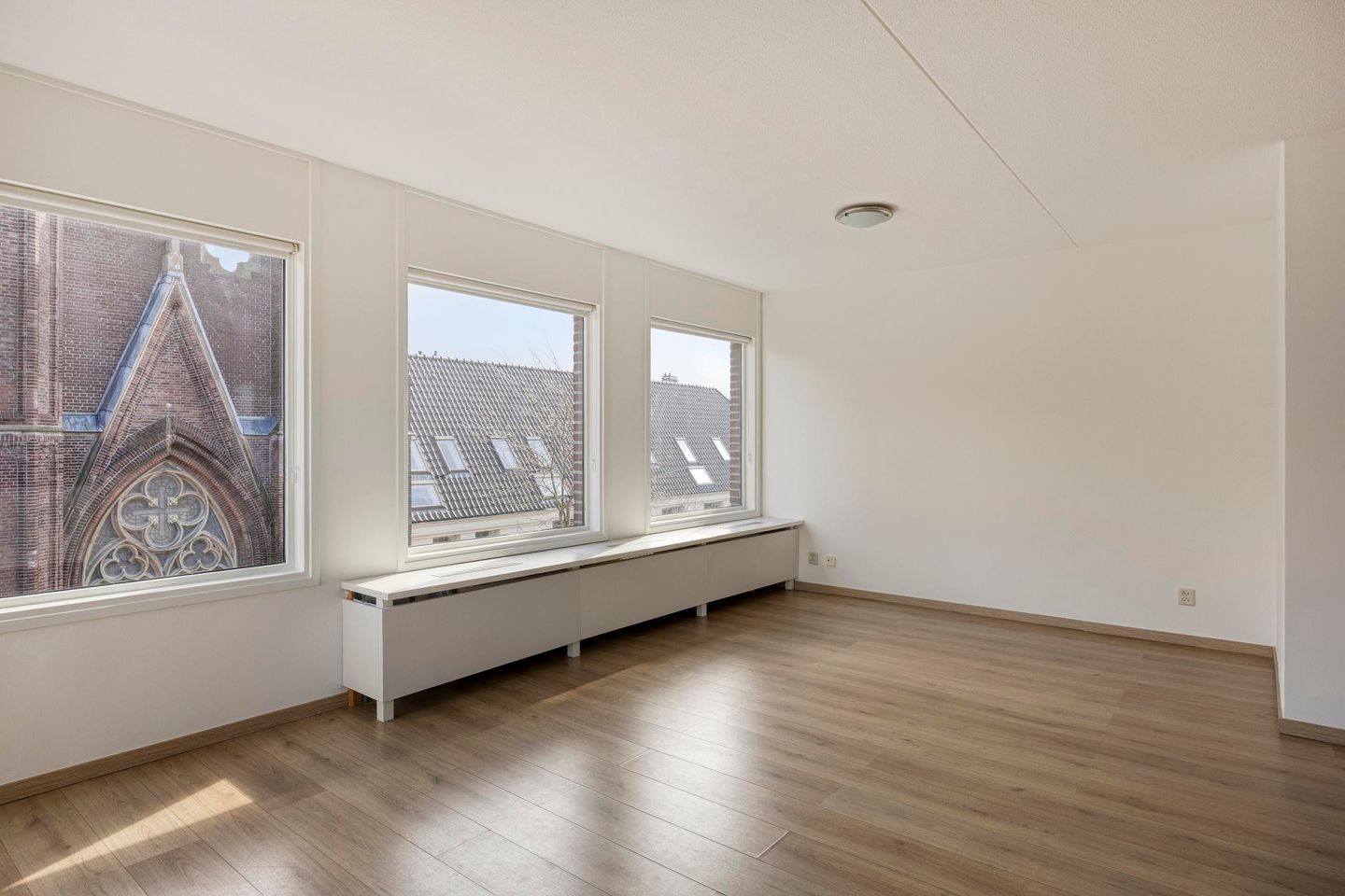 Photo 4 of Sint Josephstraat 102