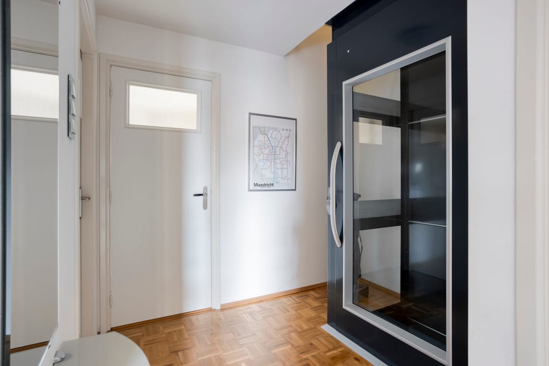 Exceptional detached villa with indoor pool, lift and double occupancy potential in Maastricht — 22