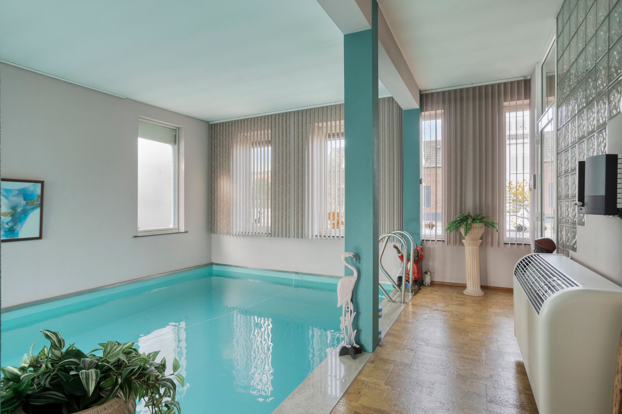 Exceptional detached villa with indoor pool, lift and double occupancy potential in Maastricht — 36