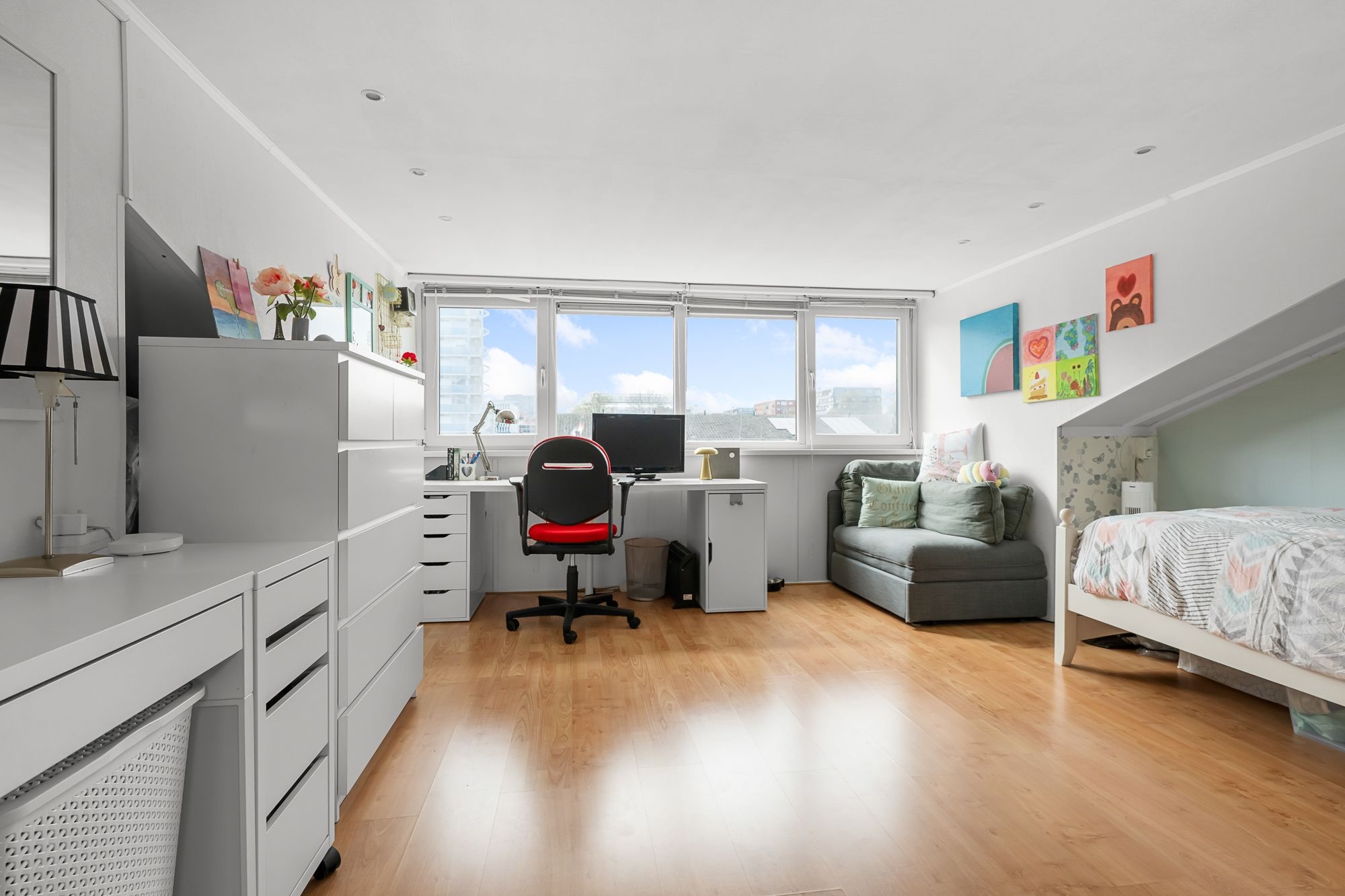 Spacious Corner Home with 5 Bedrooms and Energy Label A+ — 30