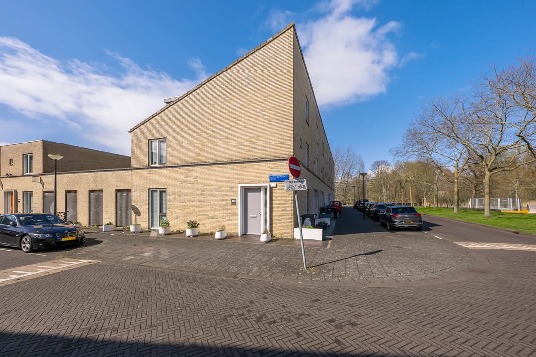 Spacious Corner Home with 5 Bedrooms and Energy Label A+ — 38